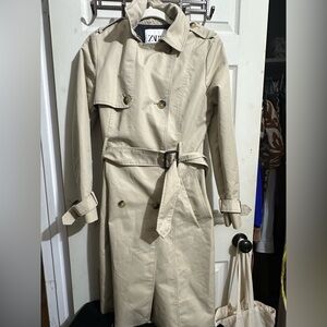 Women’s Zara trench coat size XS